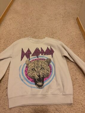 Def Leppard Graphic Crew Neck Sweatshirt - Cream